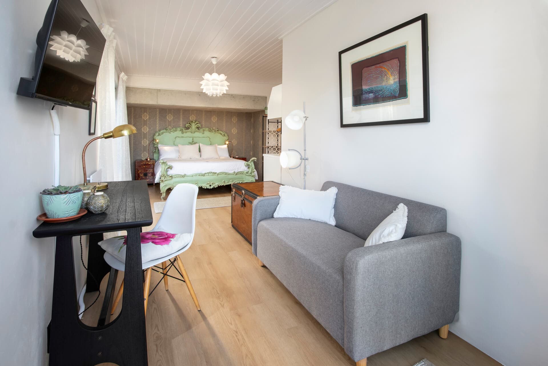 Villa Mignon bedroom to living area view